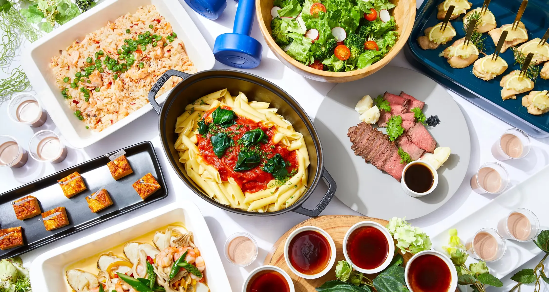 ケータリングの盛り付け風景